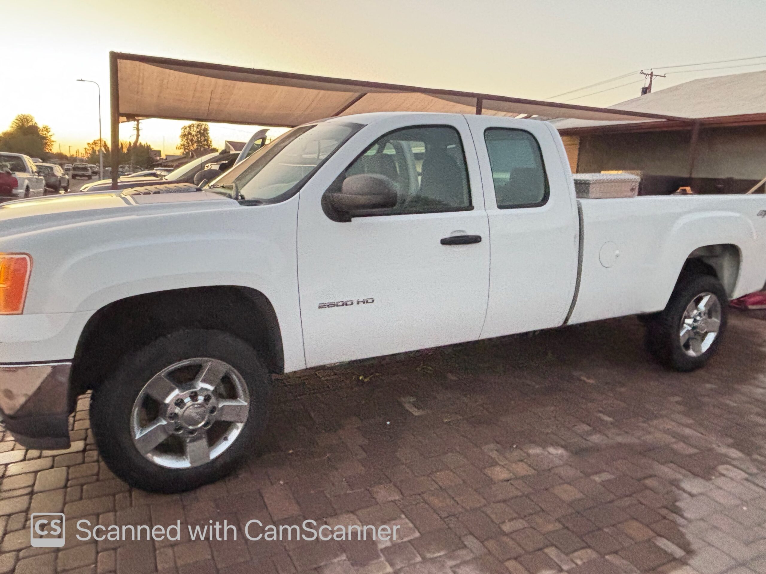 
								2012 GMC 4X4 full									