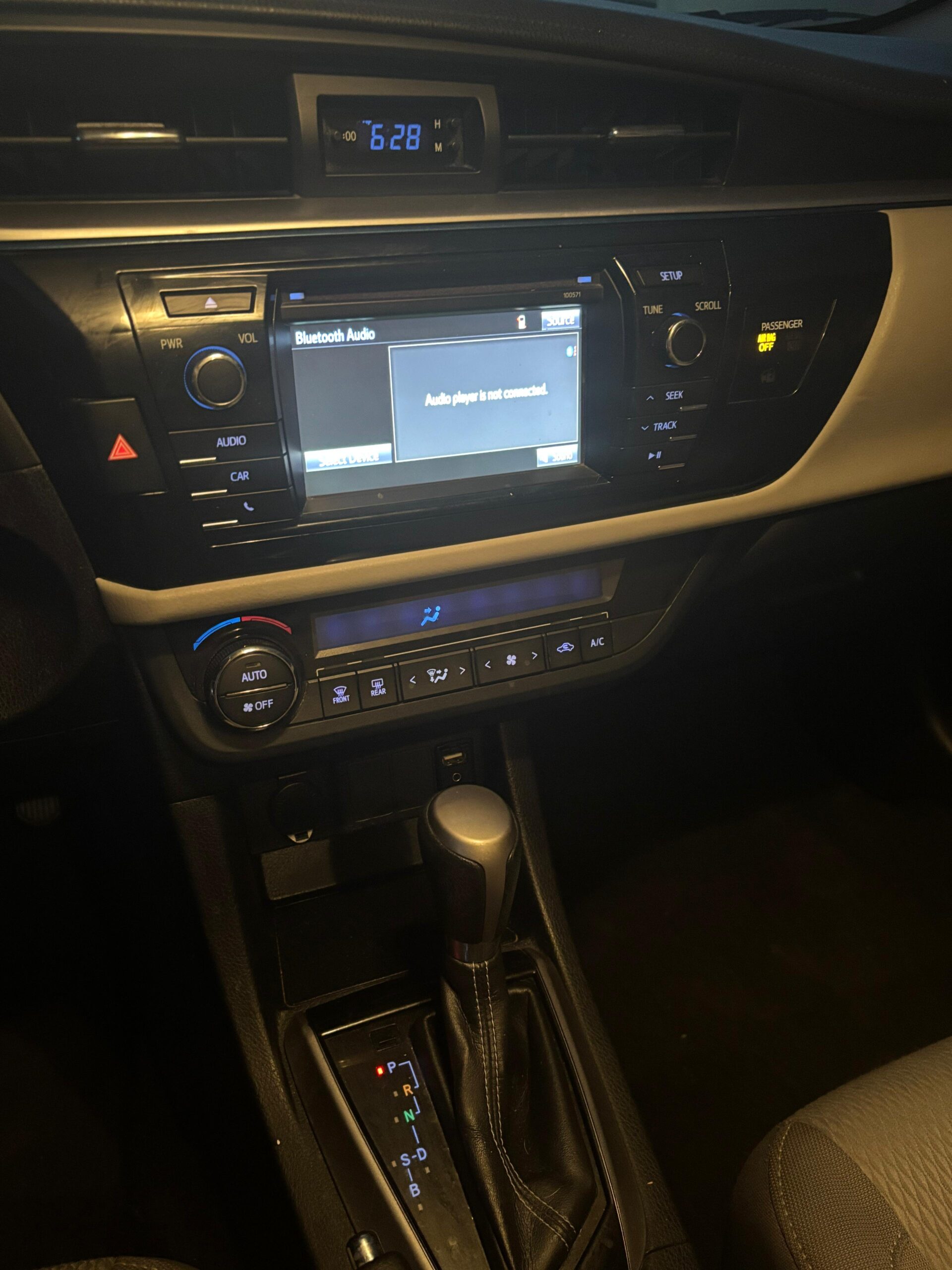 
								TOYOTA COROLLA 2016 full									